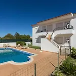 Apartman Remarkable 1-bed In Olhos De Agua Albufeira