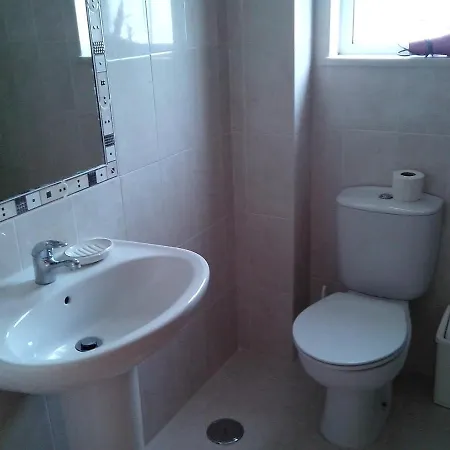 Remarkable 1-bed In Olhos De Agua Apartman