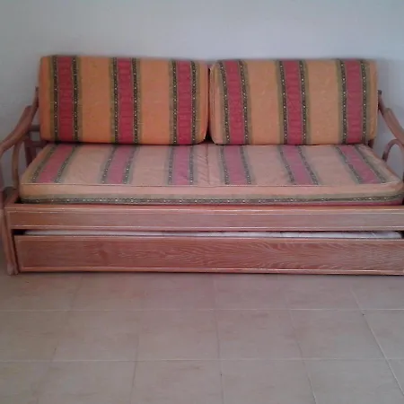 Remarkable 1-bed In Olhos De Agua 阿尔布费拉