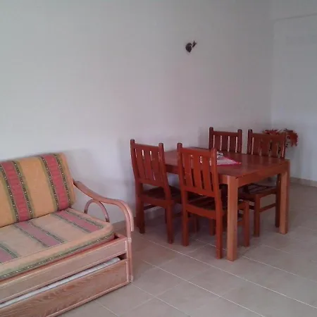 Apartment Remarkable 1-bed In Olhos De Agua *