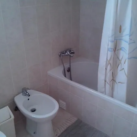 Remarkable 1-bed In Olhos De Agua