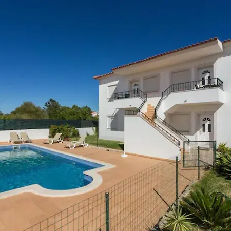 Appartement Remarkable 1-bed In Olhos De Agua Albufeira