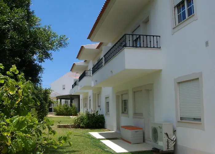 Remarkable 1-bed In Olhos De Agua * Албуфейра